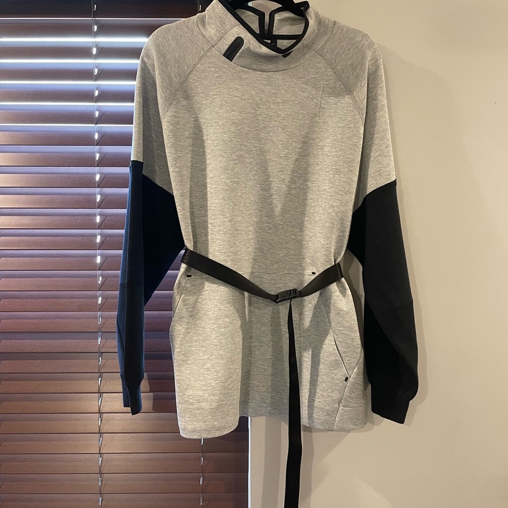 Nike Gray and Black Belted Mockneck Sweatshirt Tech Fleece